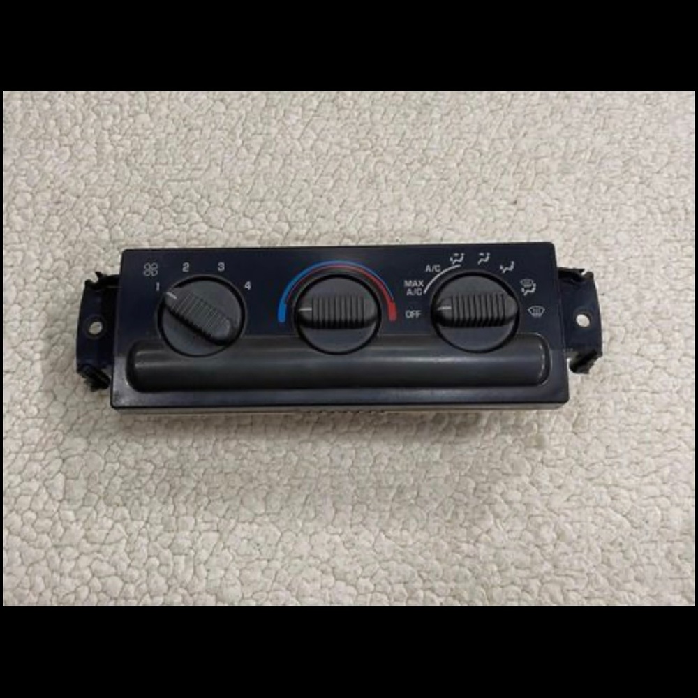 Chevrolet Blazer GMC Jimmy Oldsmobile Bravada Climate Control A/C Heater Switch - Picture 7 of 9